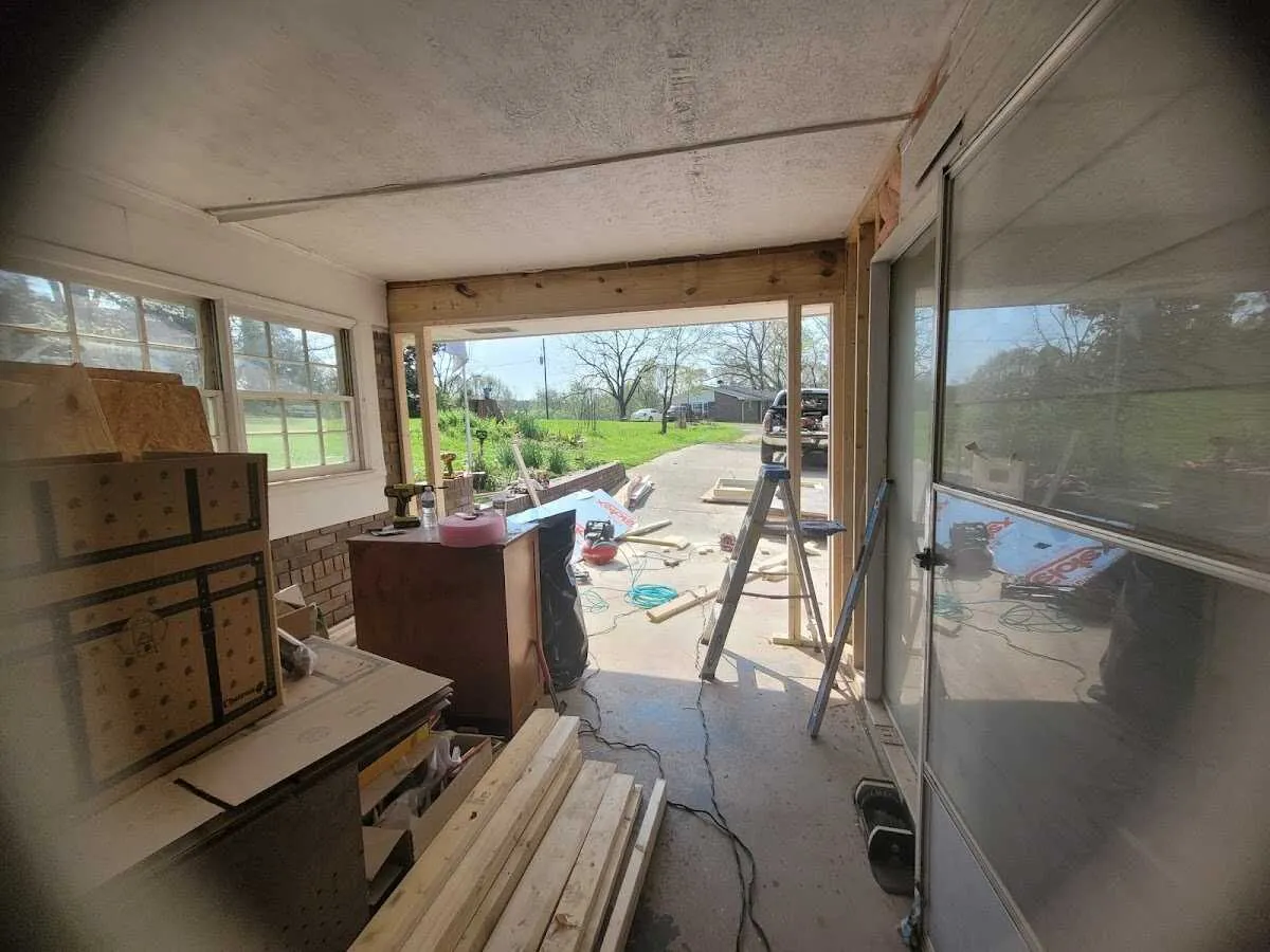 Air movers and dehumidifier for Drying & Dehumidification in Mehlville